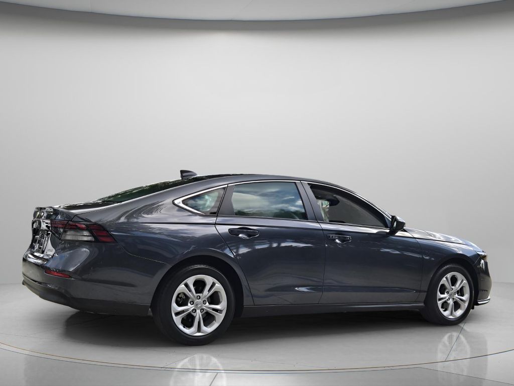 2025 Honda Accord LX - Photo 7