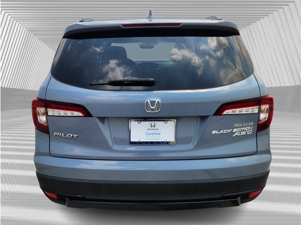 2022 Honda Pilot Black Edition photo 2