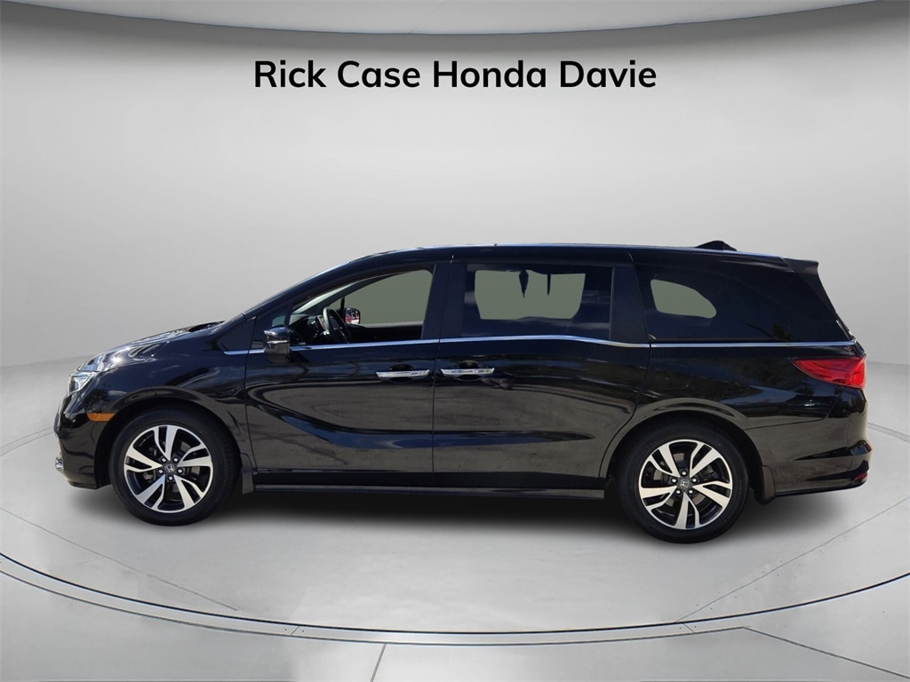 Certified 2023 Honda Odyssey Touring Minivan/Van