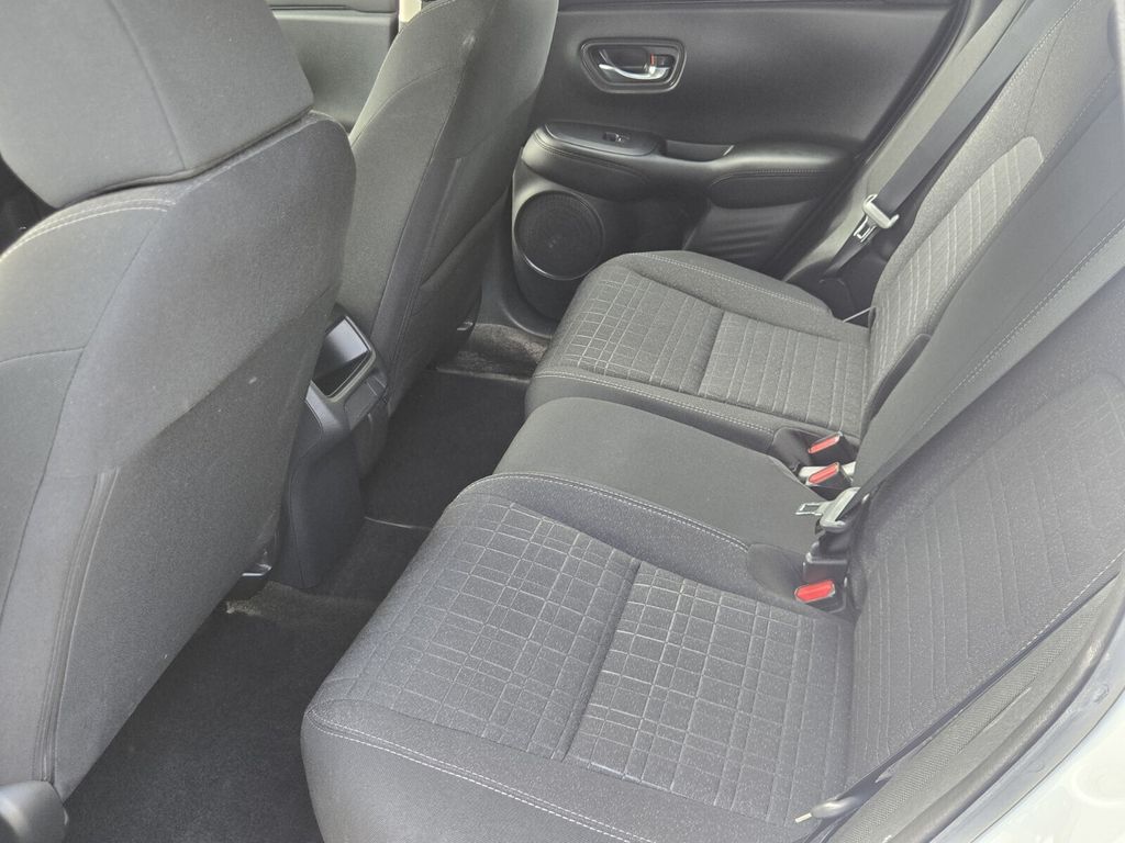 2025 Honda HR-V LX - Photo 11