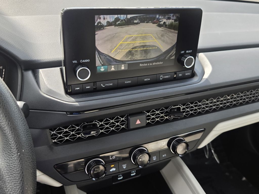 2025 Honda Accord LX - Photo 20