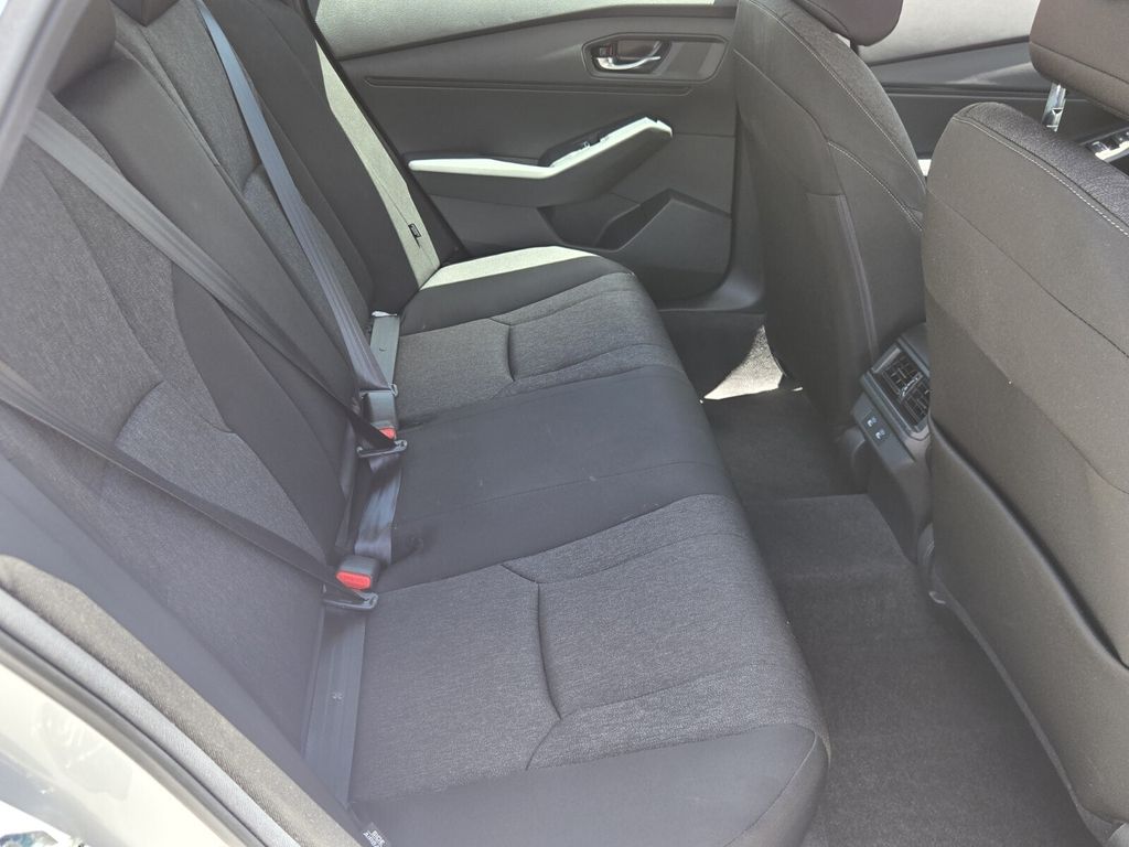 2025 Honda Accord SE - Photo 14