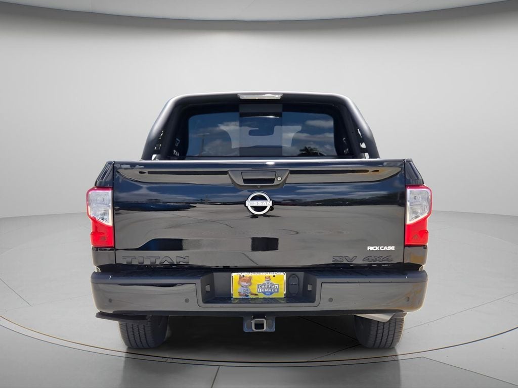 2024 Nissan Titan SV - Photo 6