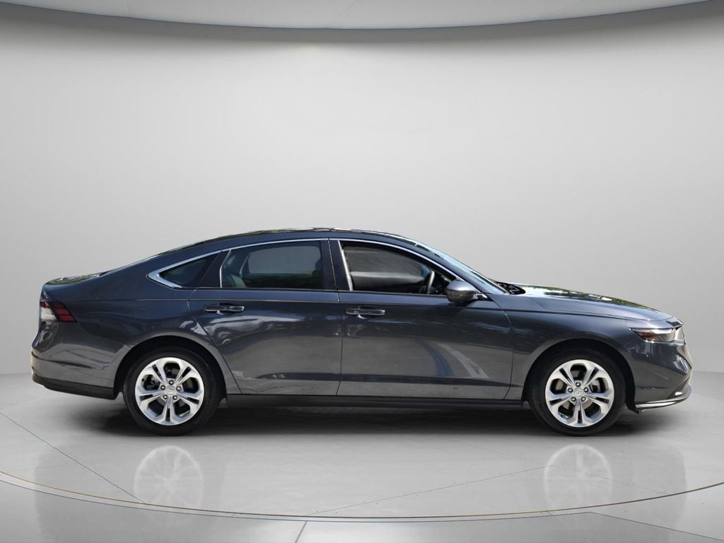 2025 Honda Accord LX - Photo 3