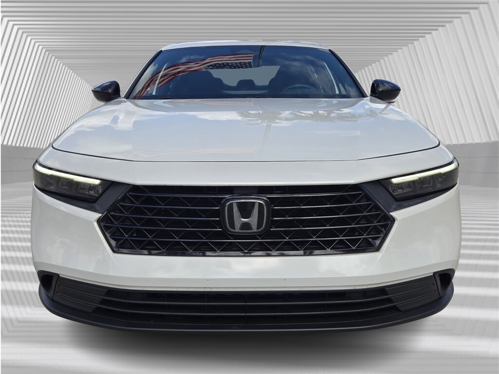 2023 Honda Accord Hybrid Sport photo 3