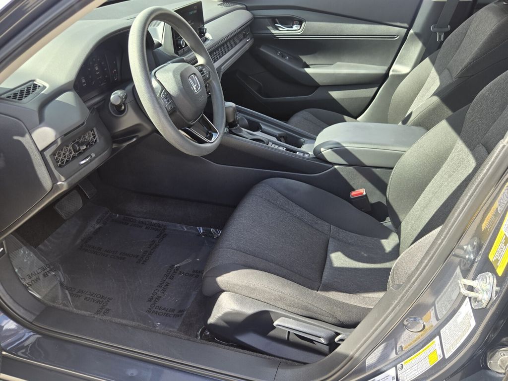 2024 Honda Accord LX - Photo 9
