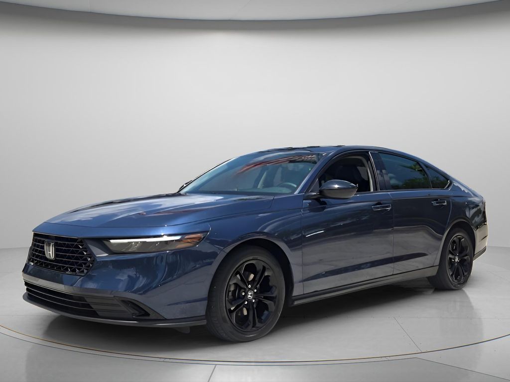 2025 Honda Accord SE - Photo 9