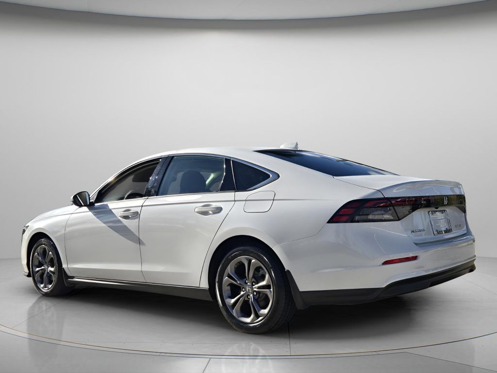 2024 Honda Accord EX - Photo 8