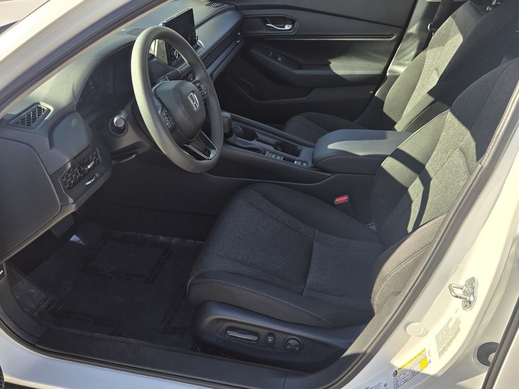 2024 Honda Accord EX - Photo 10