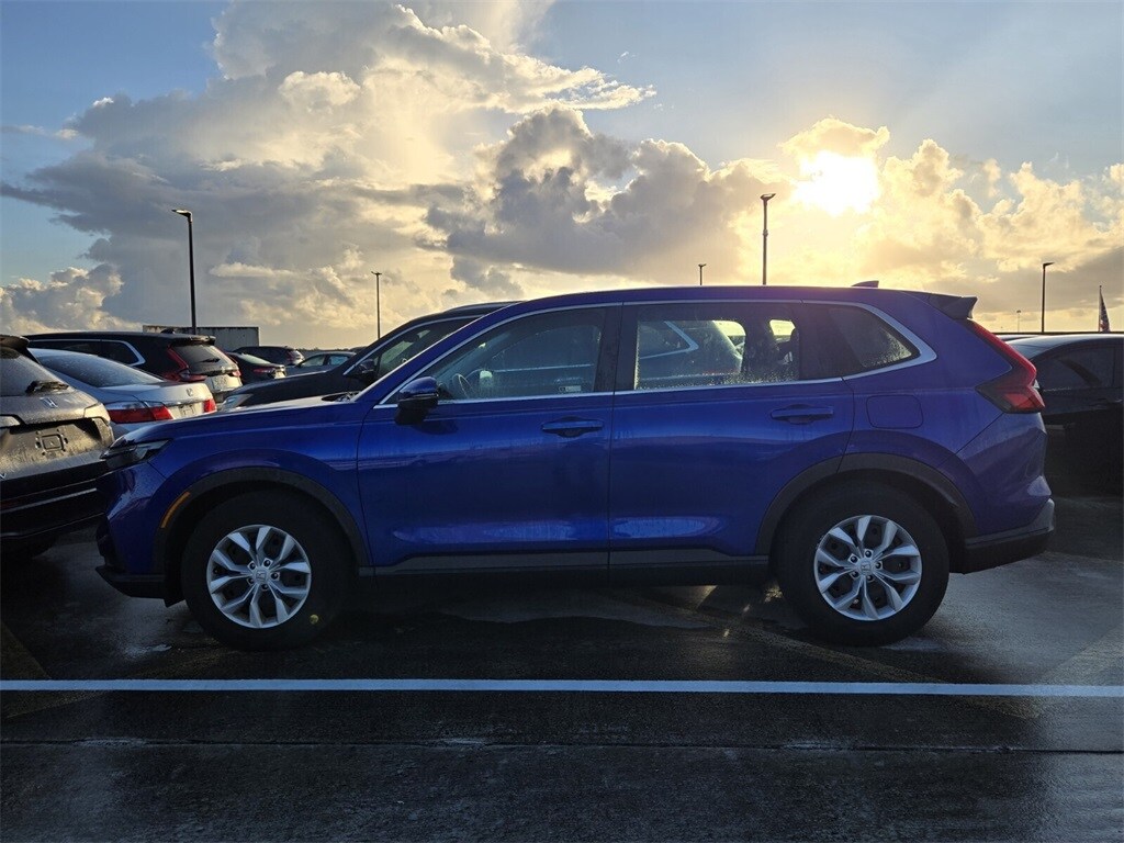 2023 Honda CR-V LX photo 4