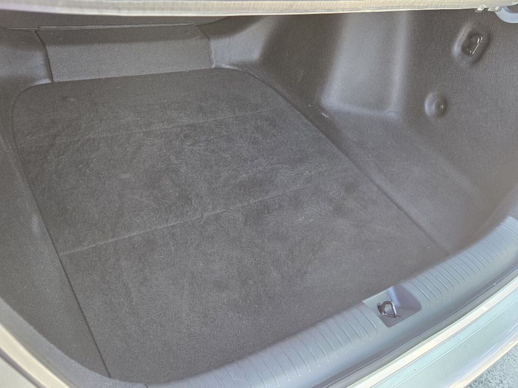 2025 Honda Accord LX - Photo 13