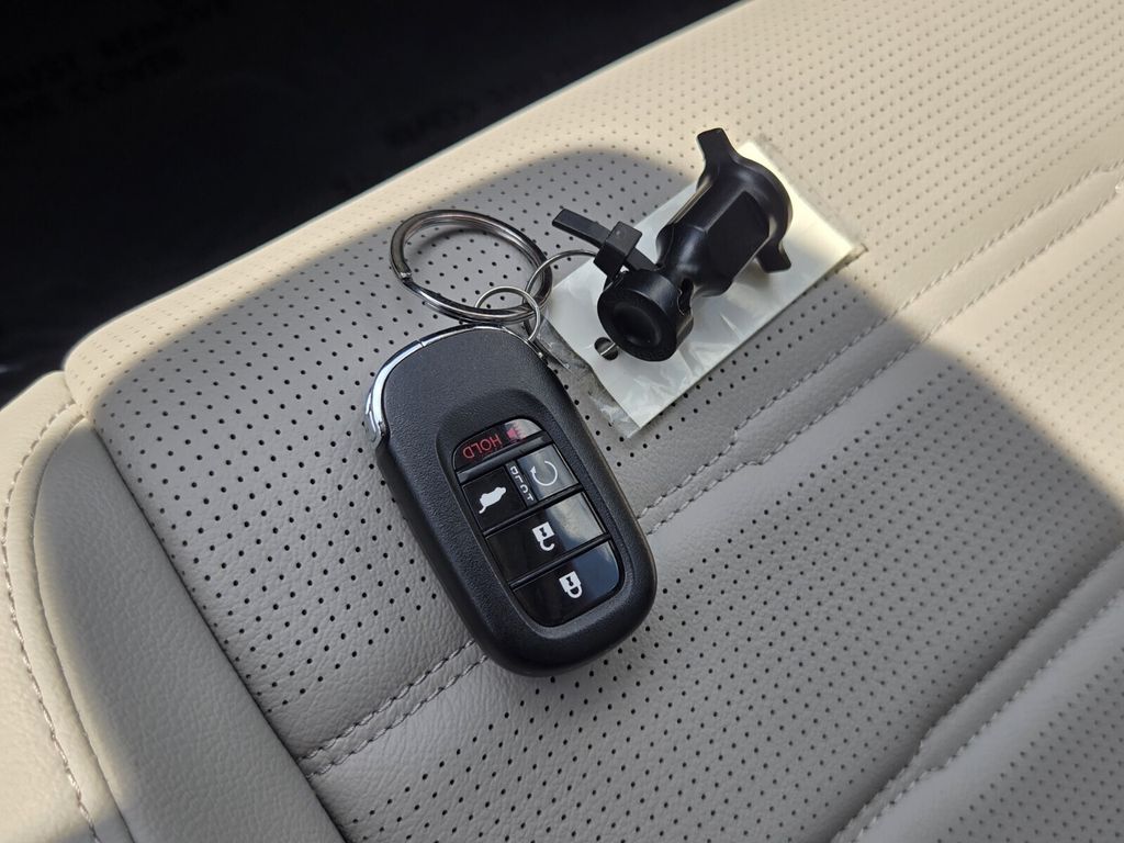 2025 Honda CR-V EX-L - Photo 18