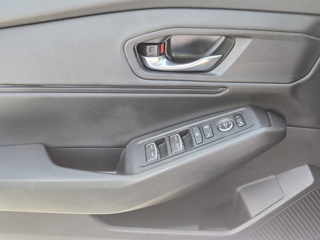 2025 Honda Accord SE - Photo 26