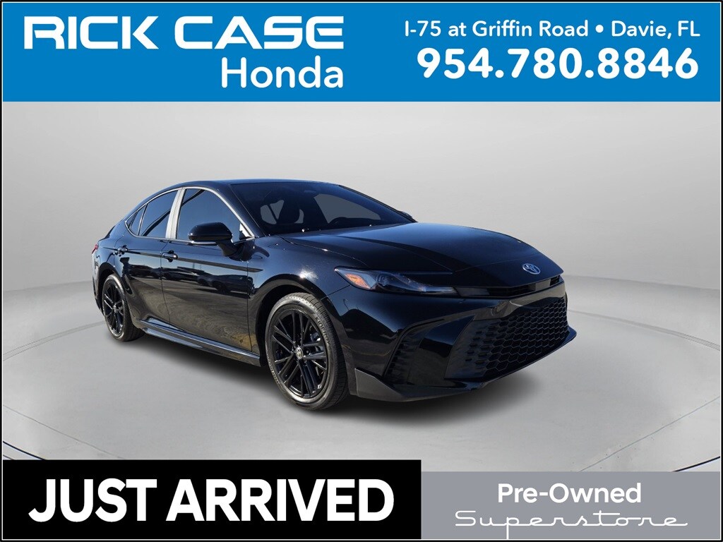 Used 2025 Toyota Camry SE Sedan