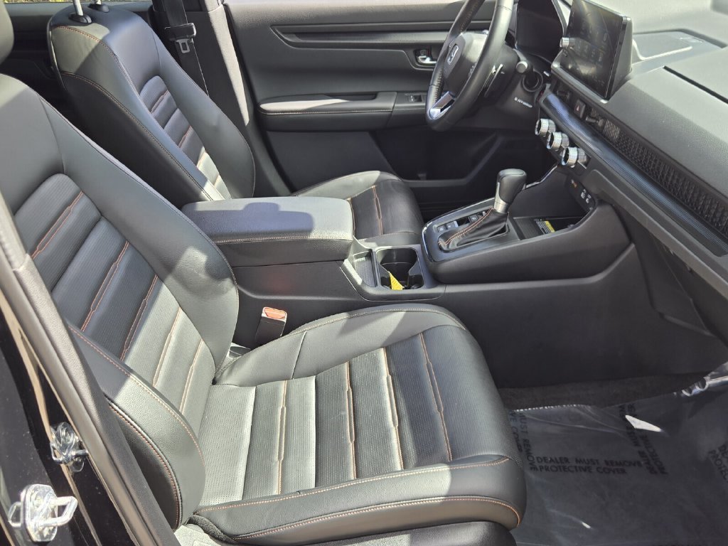 2025 Honda CR-V Sport-L - Photo 17