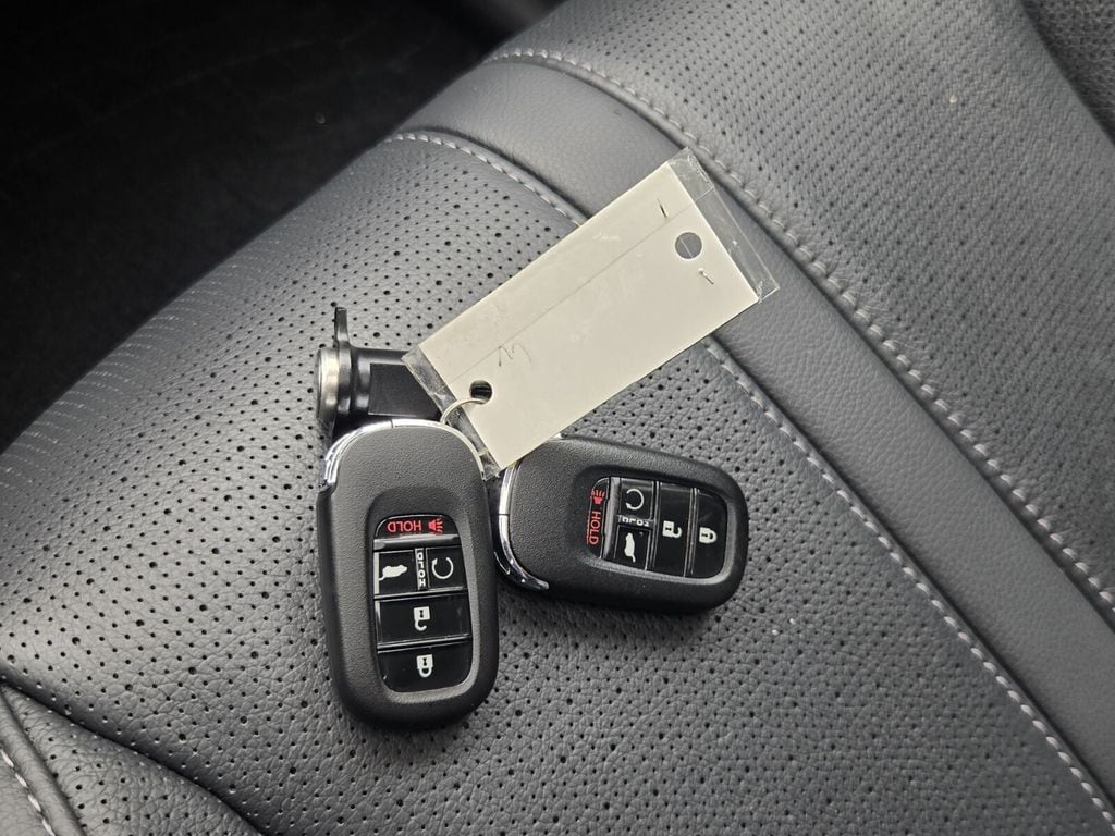 2025 Honda Pilot Elite - Photo 22