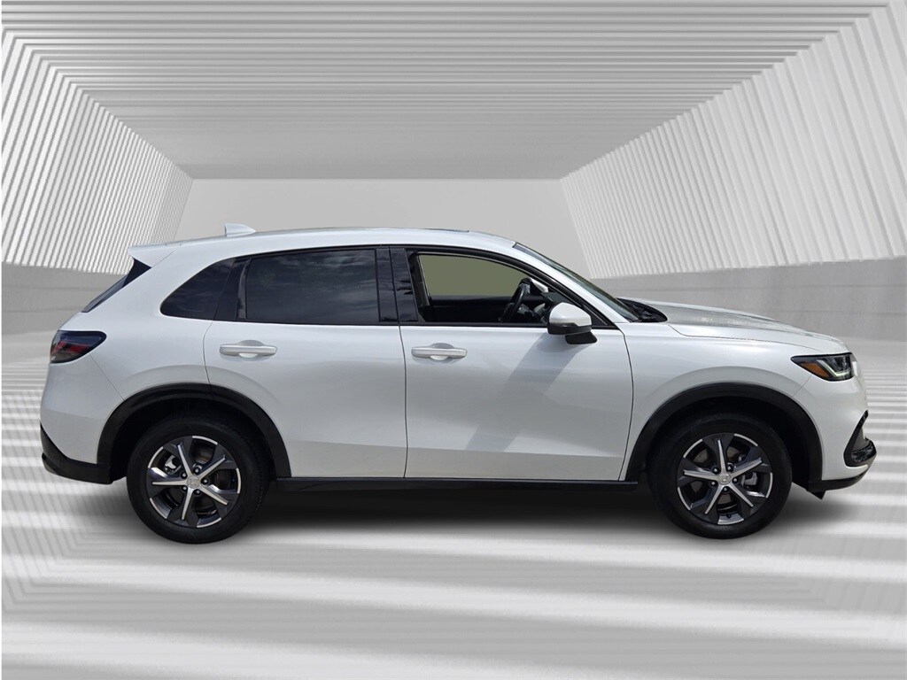 2023 Honda HR-V EX-L photo 2