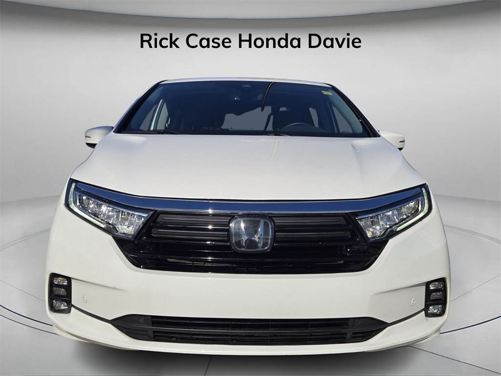 2023 Honda Odyssey Elite photo 3