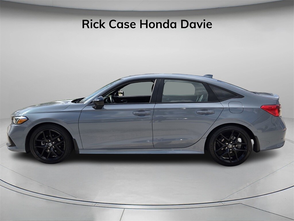 2024 Honda Civic Sport photo 3