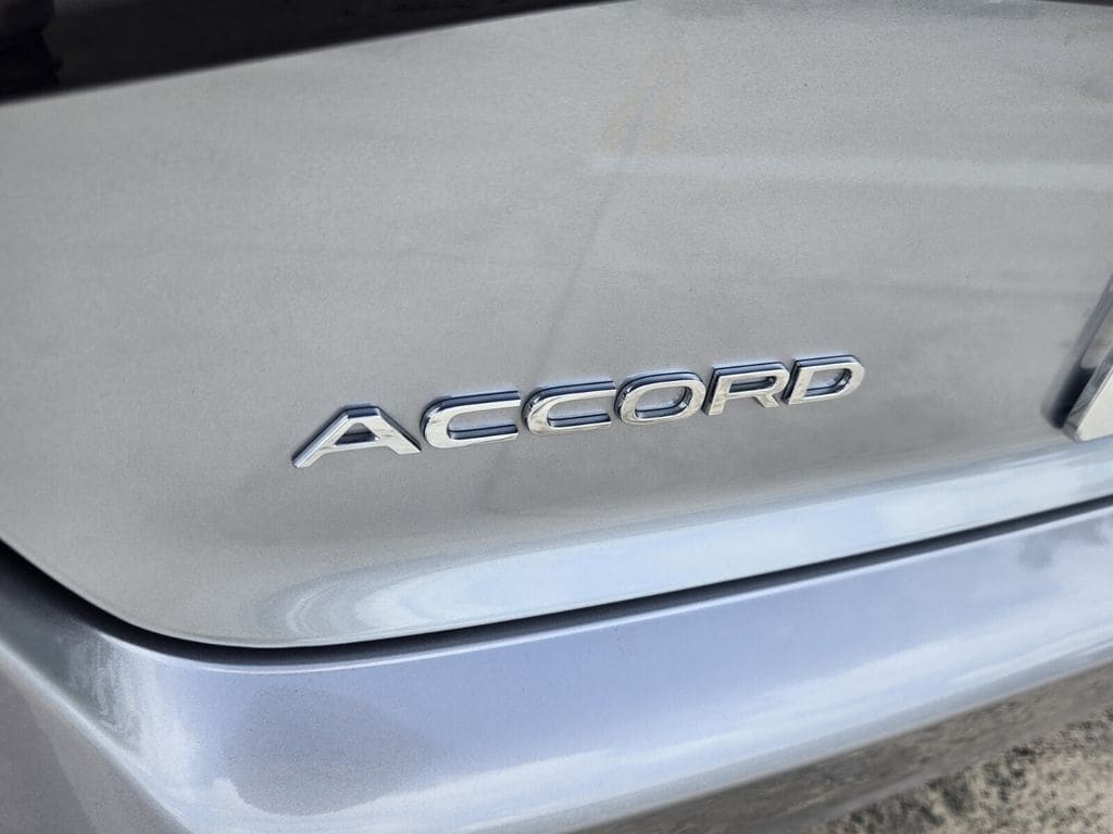 2025 Honda Accord SE - Photo 12