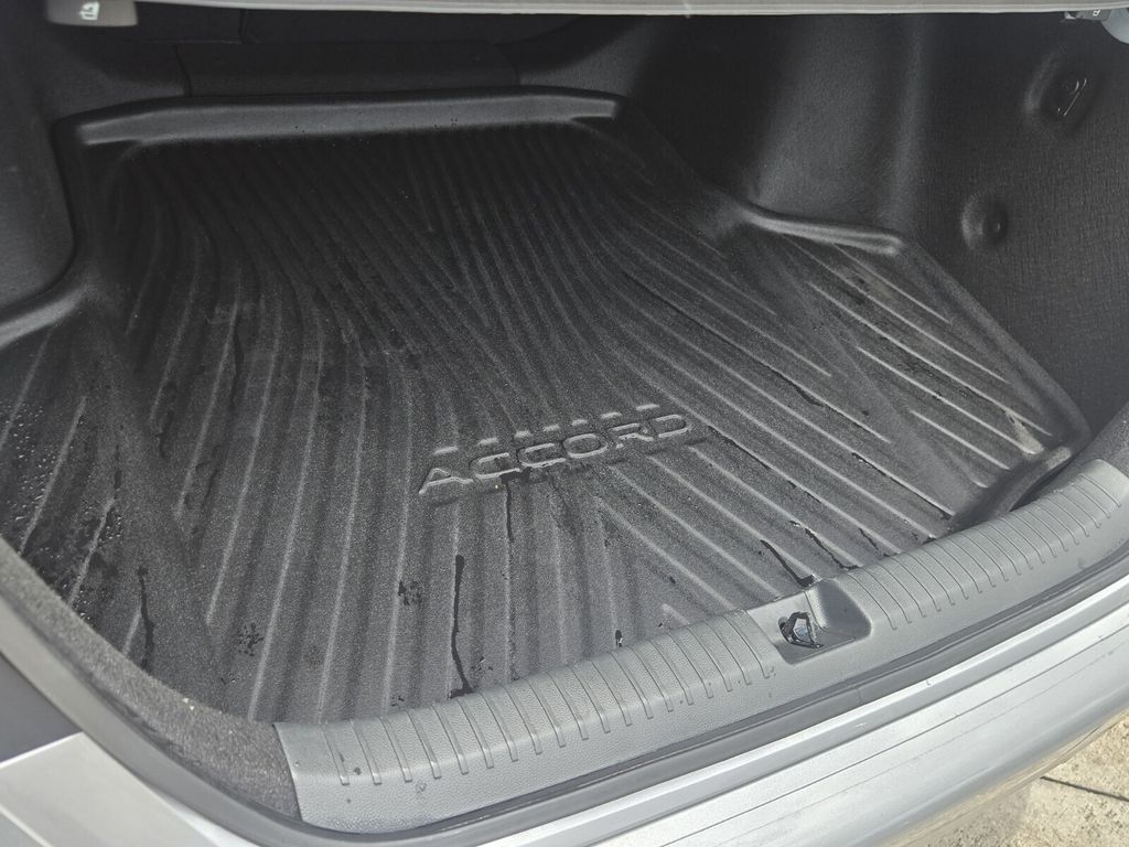 2024 Honda Accord EX - Photo 13