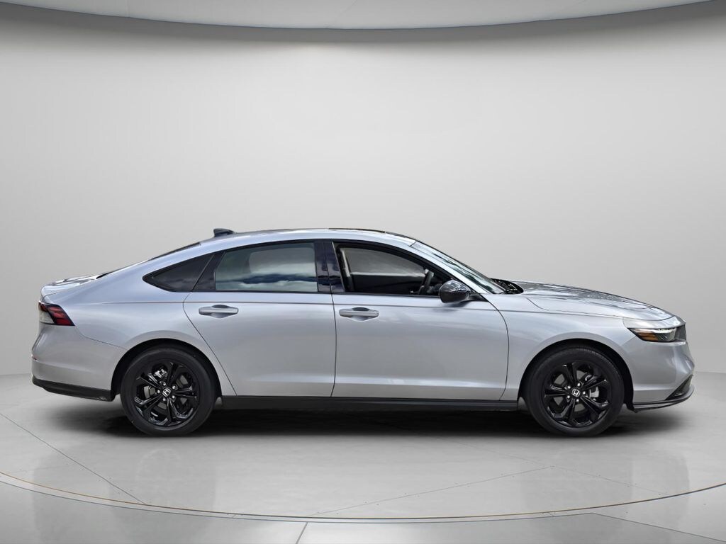 Used 2025 Honda Accord SE Sedan