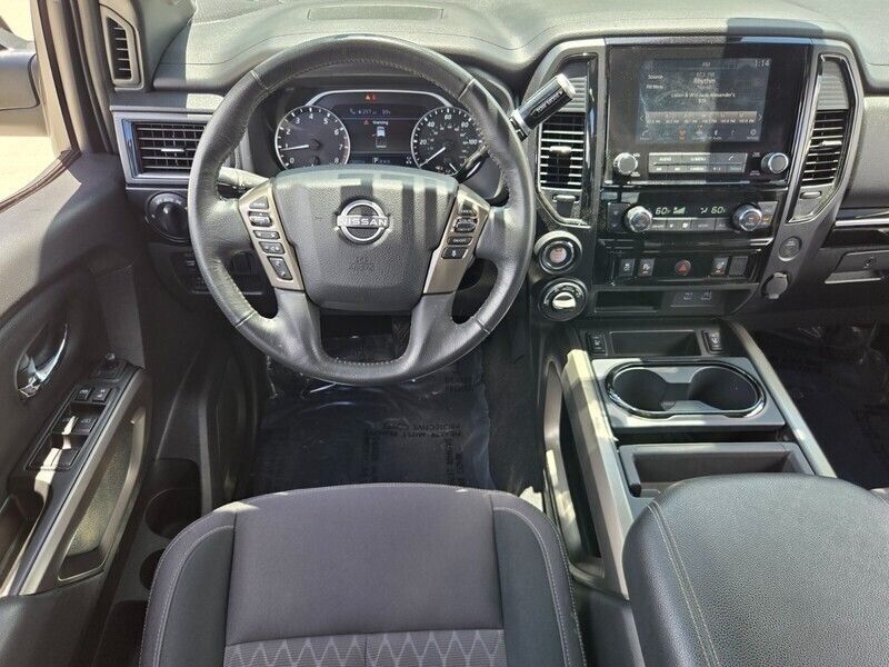 2024 Nissan Titan SV - Photo 12