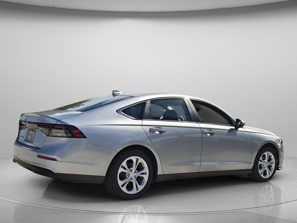 2025 Honda Accord LX - Photo 7