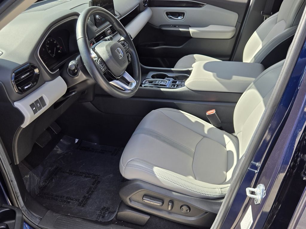 2025 Honda Pilot EX-L - Photo 11