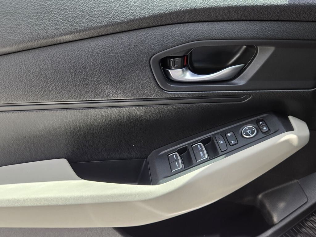 2025 Honda Accord LX - Photo 26