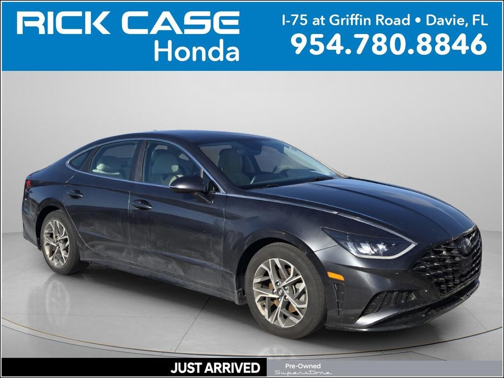 Used 2022 Hyundai Sonata SEL Sedan