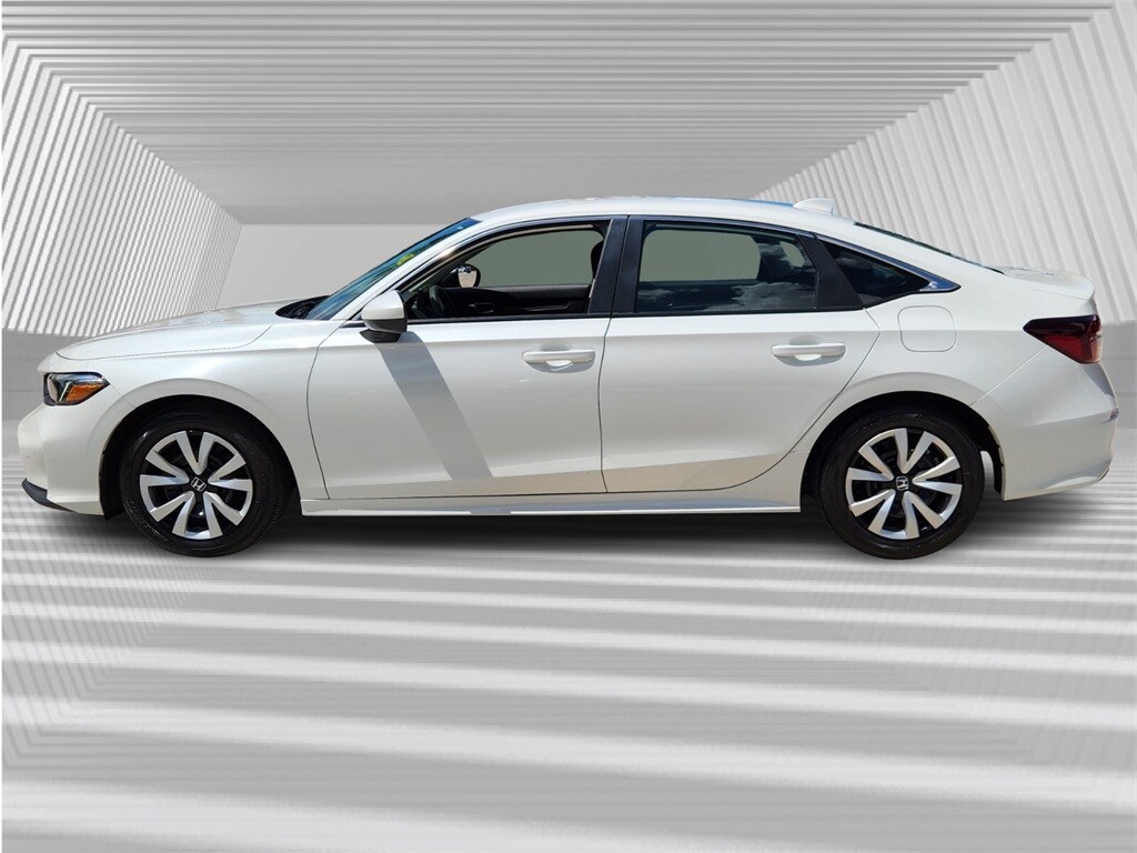 2025 Honda Civic LX photo 3