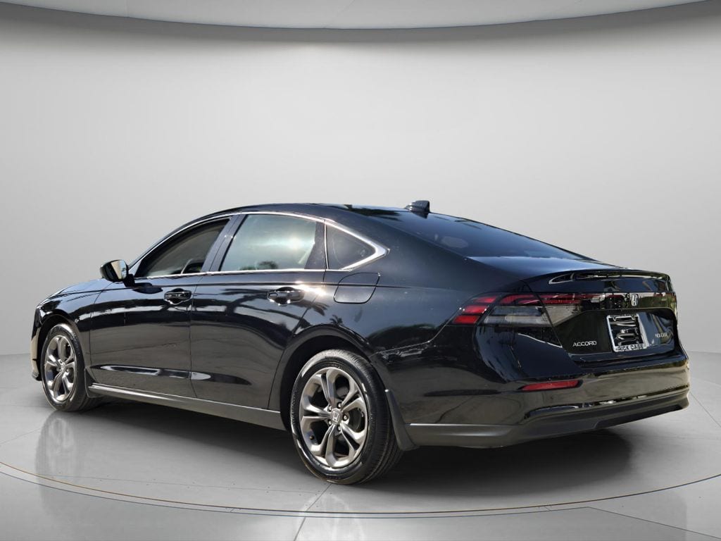 2024 Honda Accord EX - Photo 7