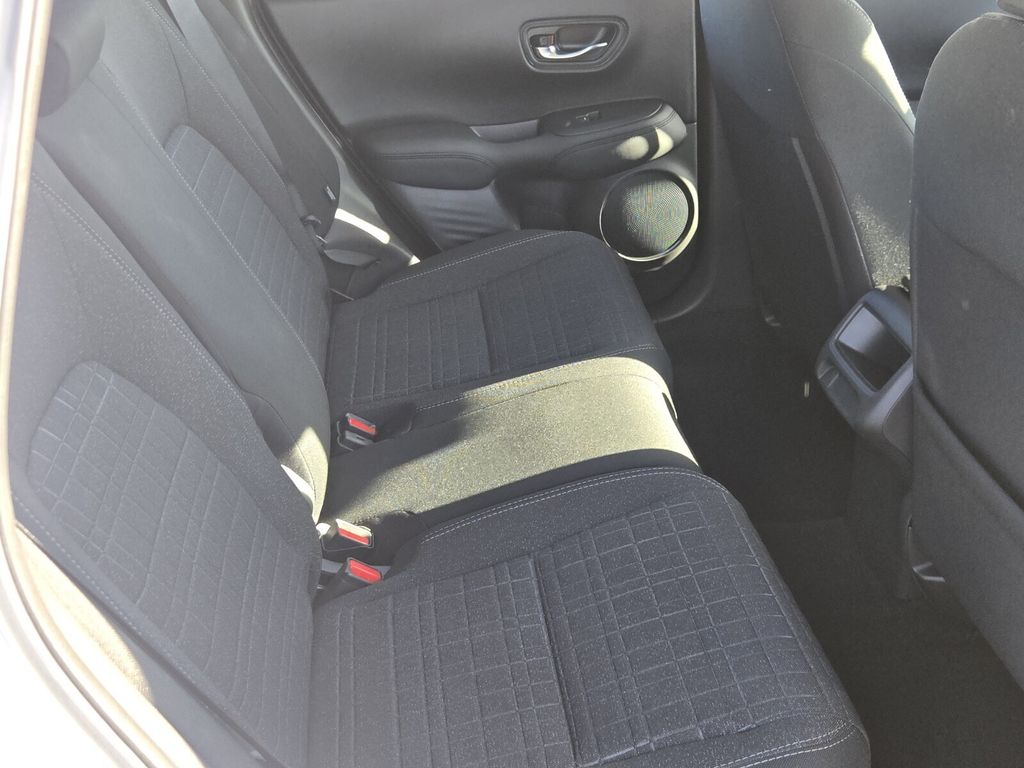 2025 Honda HR-V LX - Photo 15