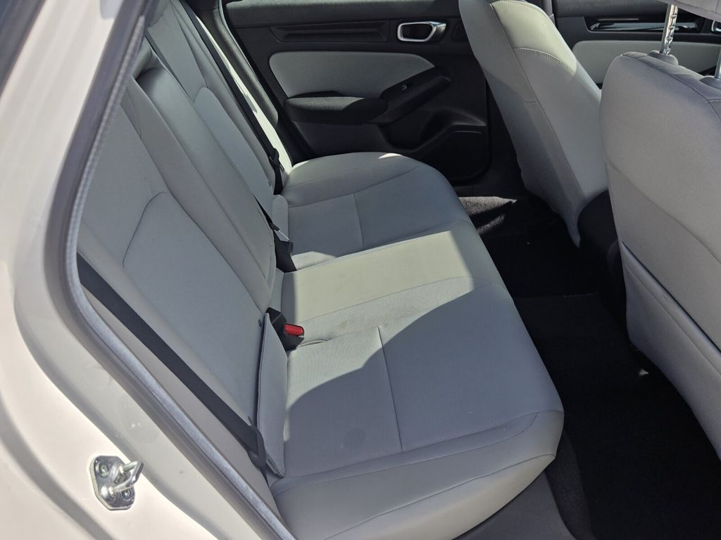 2025 Honda Civic Hatchback Sport - Photo 16