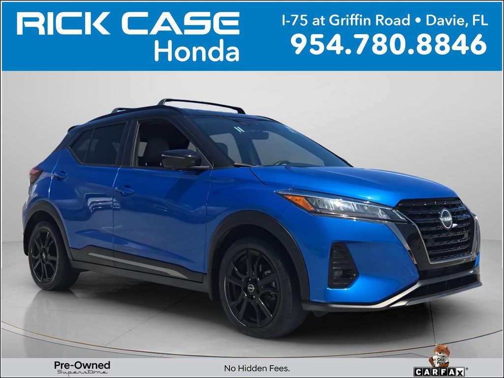 2023 Nissan Kicks SR