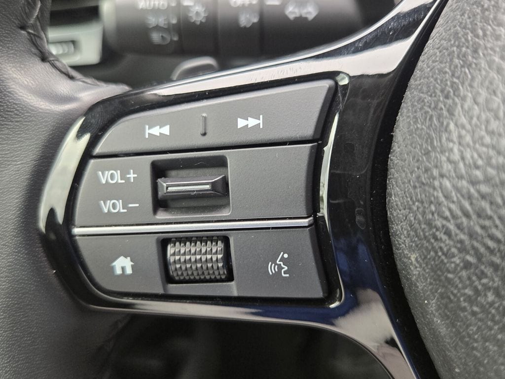 2025 Honda Pilot Touring - Photo 27