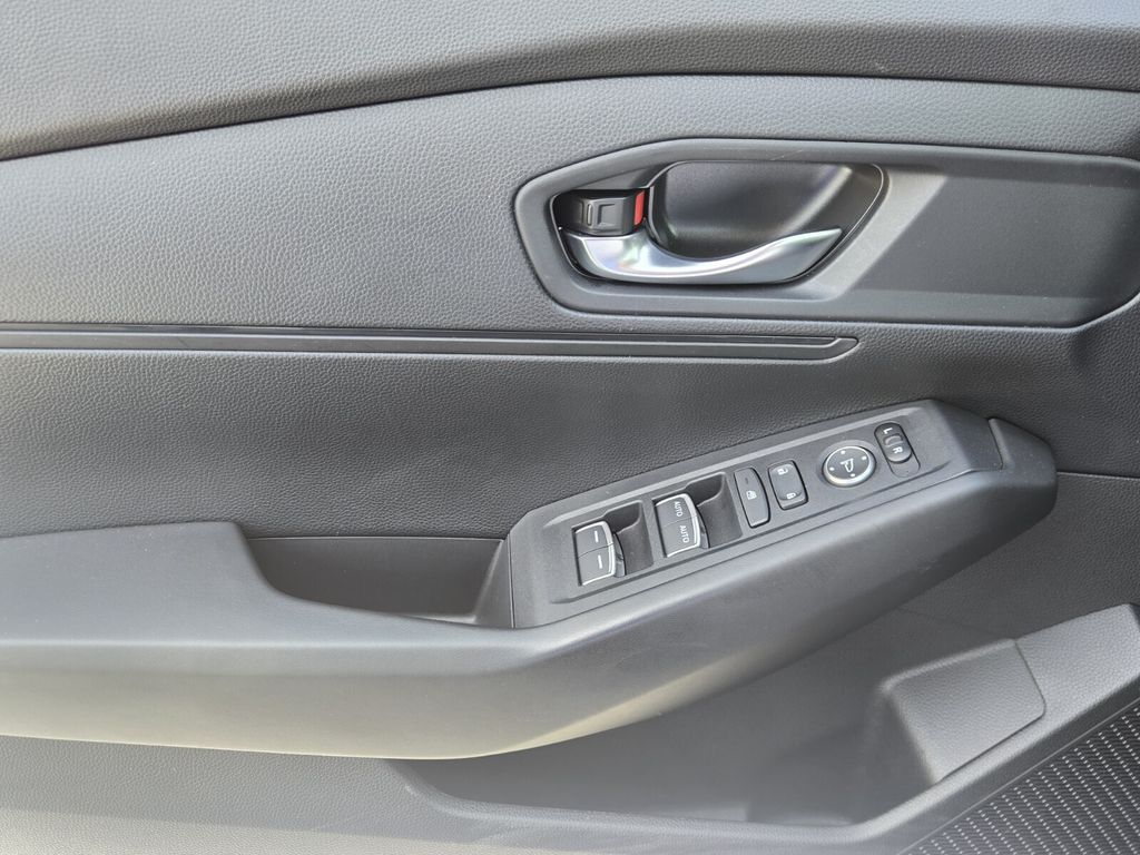 2024 Honda Accord LX - Photo 24