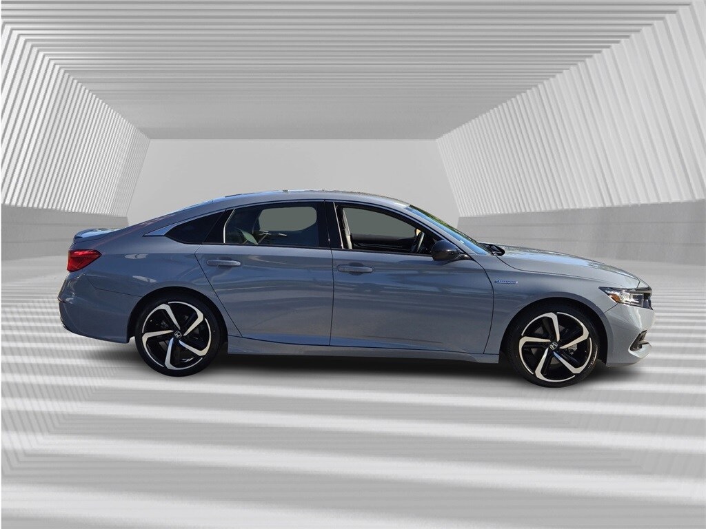 2022 Honda Accord Hybrid Sport photo 2