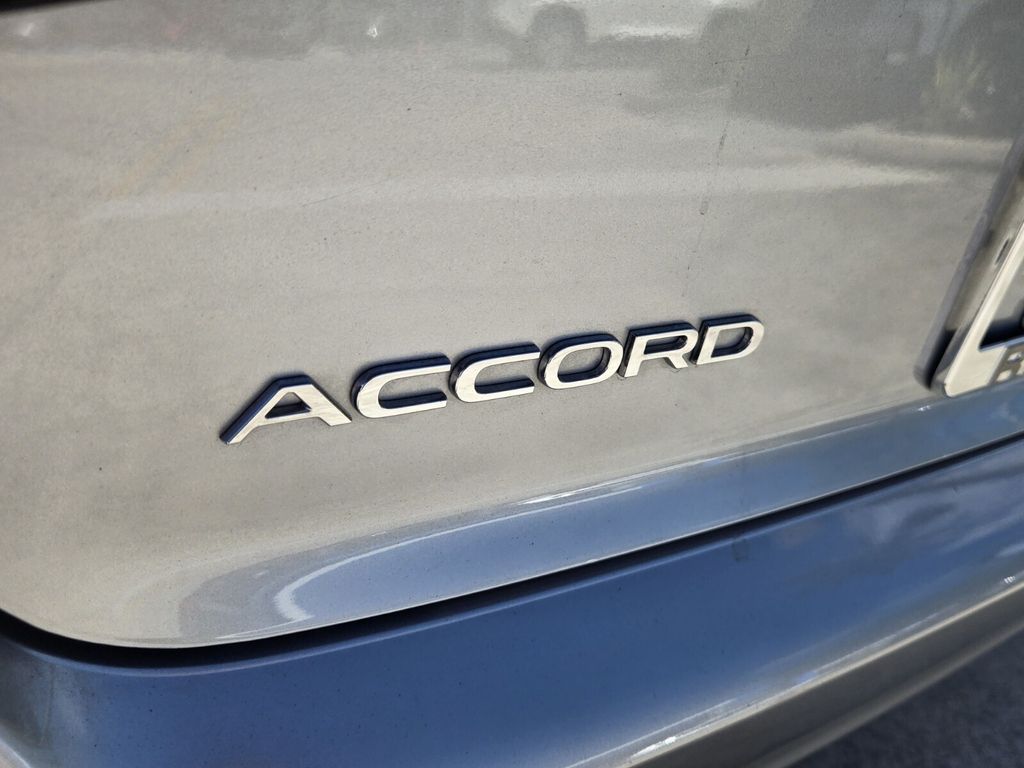 2025 Honda Accord LX - Photo 15
