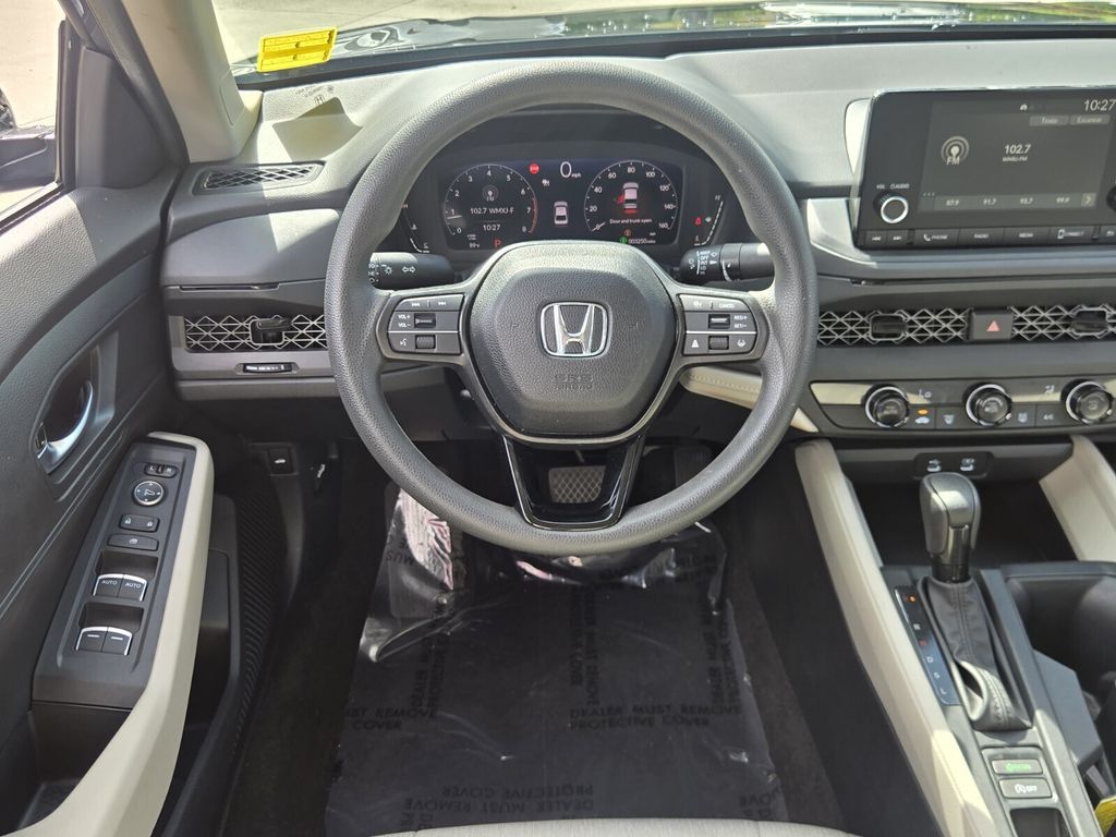 2025 Honda Accord LX - Photo 12