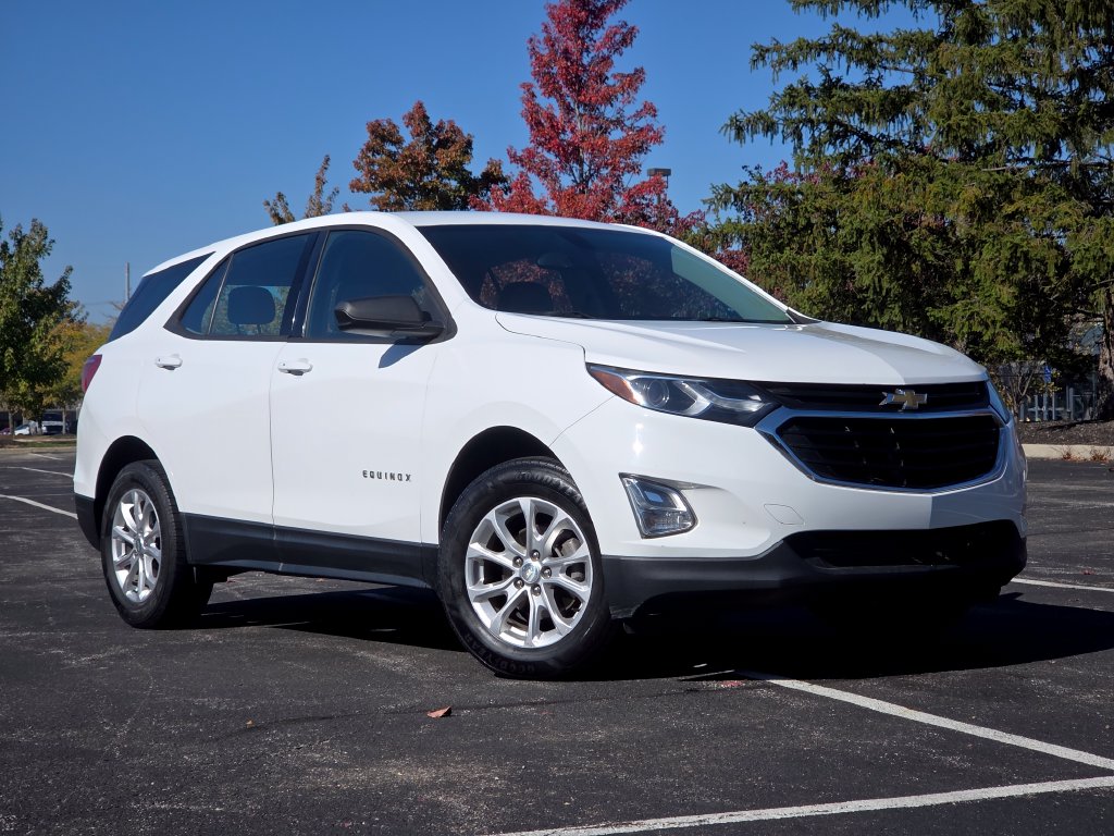 Used 2018 Chevrolet Equinox LS with VIN 3GNAXHEV6JL103566 for sale in Dublin, OH
