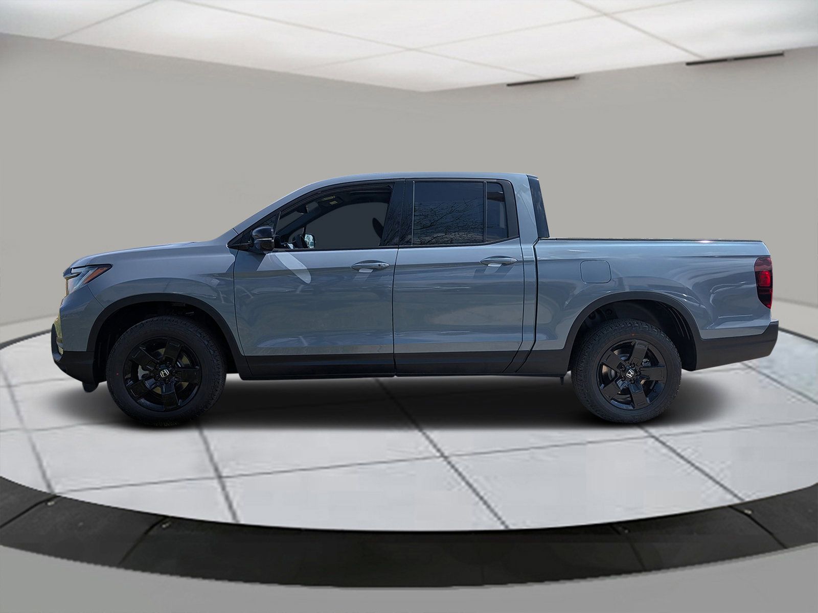 2026 Honda Ridgeline Black Edition photo 2