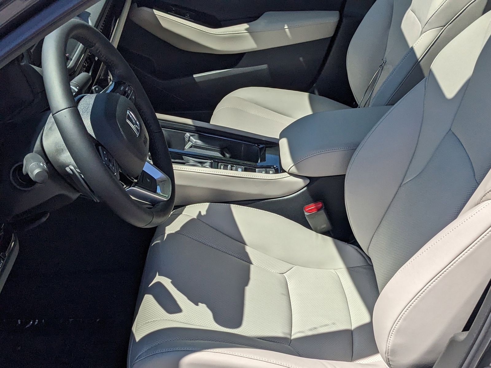2025 Honda Accord Hybrid Touring photo 4