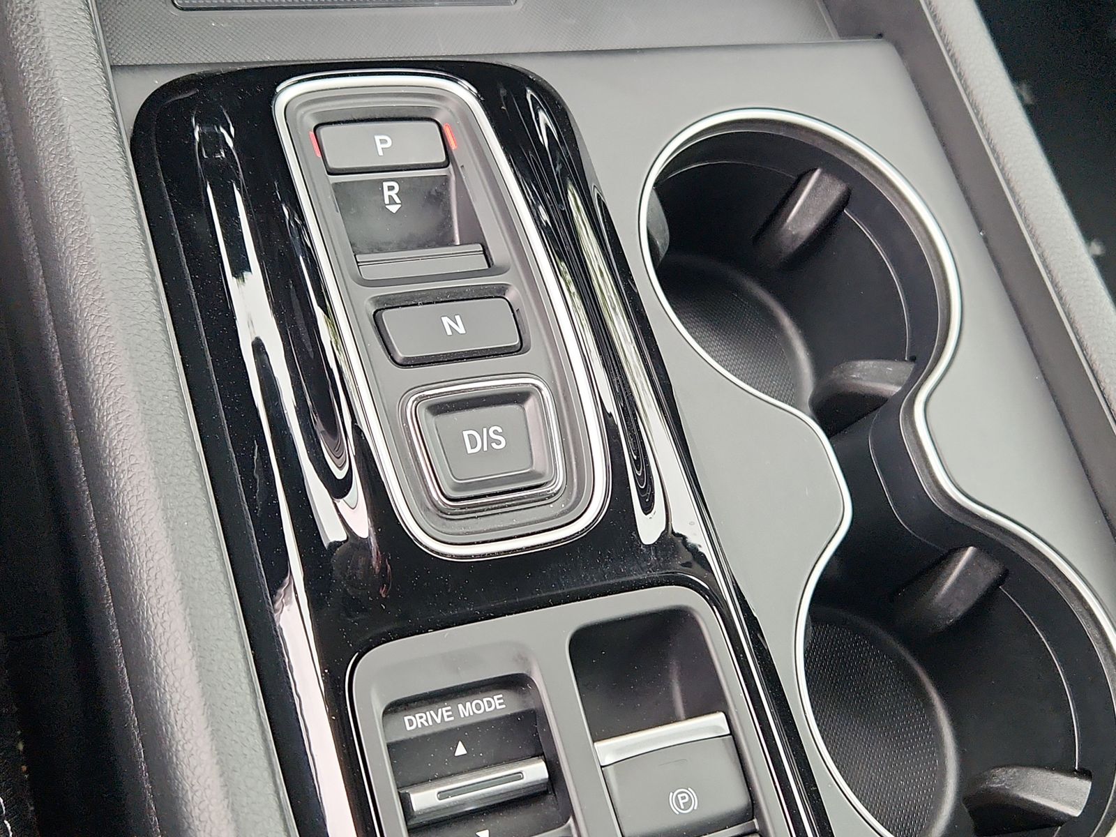 2025 Honda Pilot EX-L - Photo 21