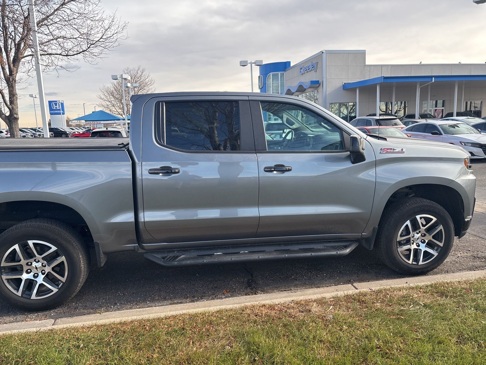 2020 Chevrolet Silverado 1500 LT Trail Boss photo 2