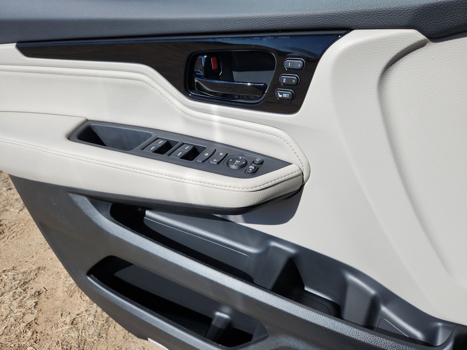 2026 Honda Odyssey Elite - Photo 10