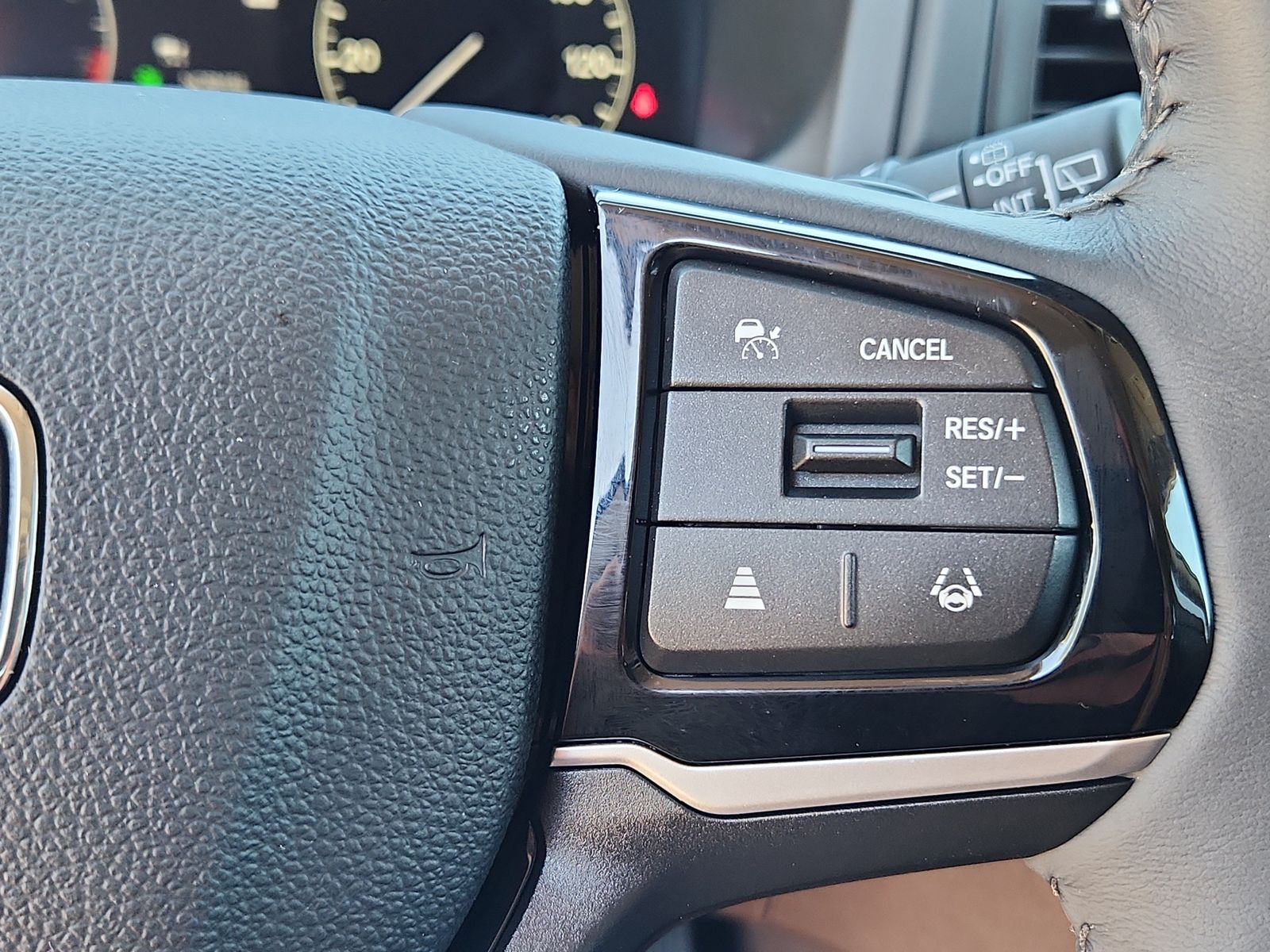 2026 Honda Odyssey Touring - Photo 23