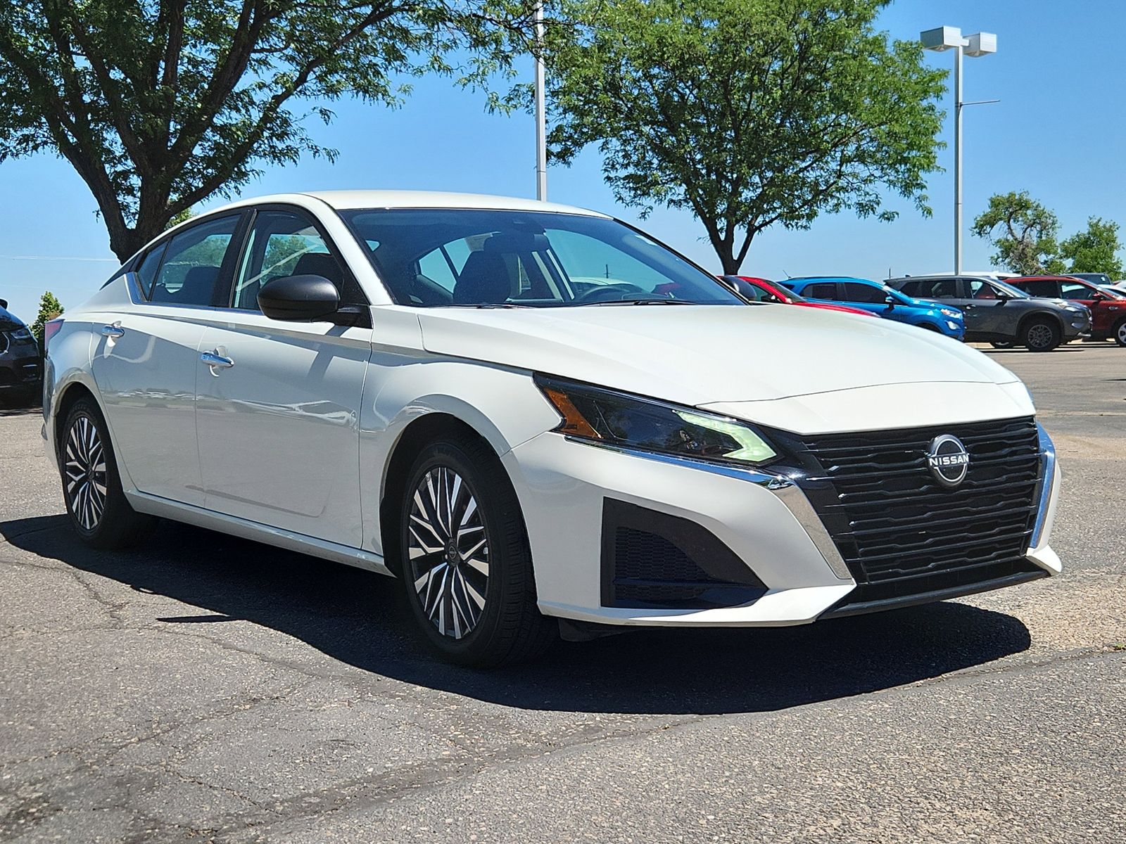 2025 Nissan Altima SV - Photo 7