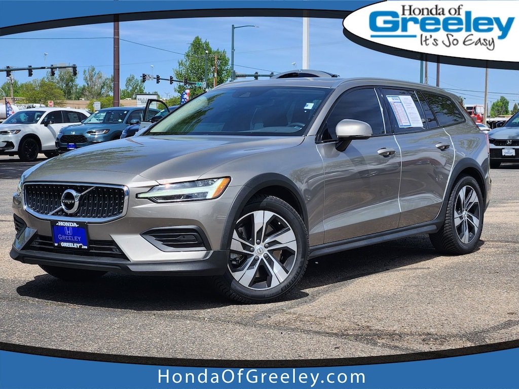 Used 2020 Volvo V60 Cross Country T5 Wagon